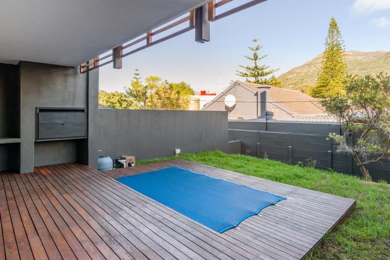 2 Bedroom Property for Sale in Hout Bay Western Cape